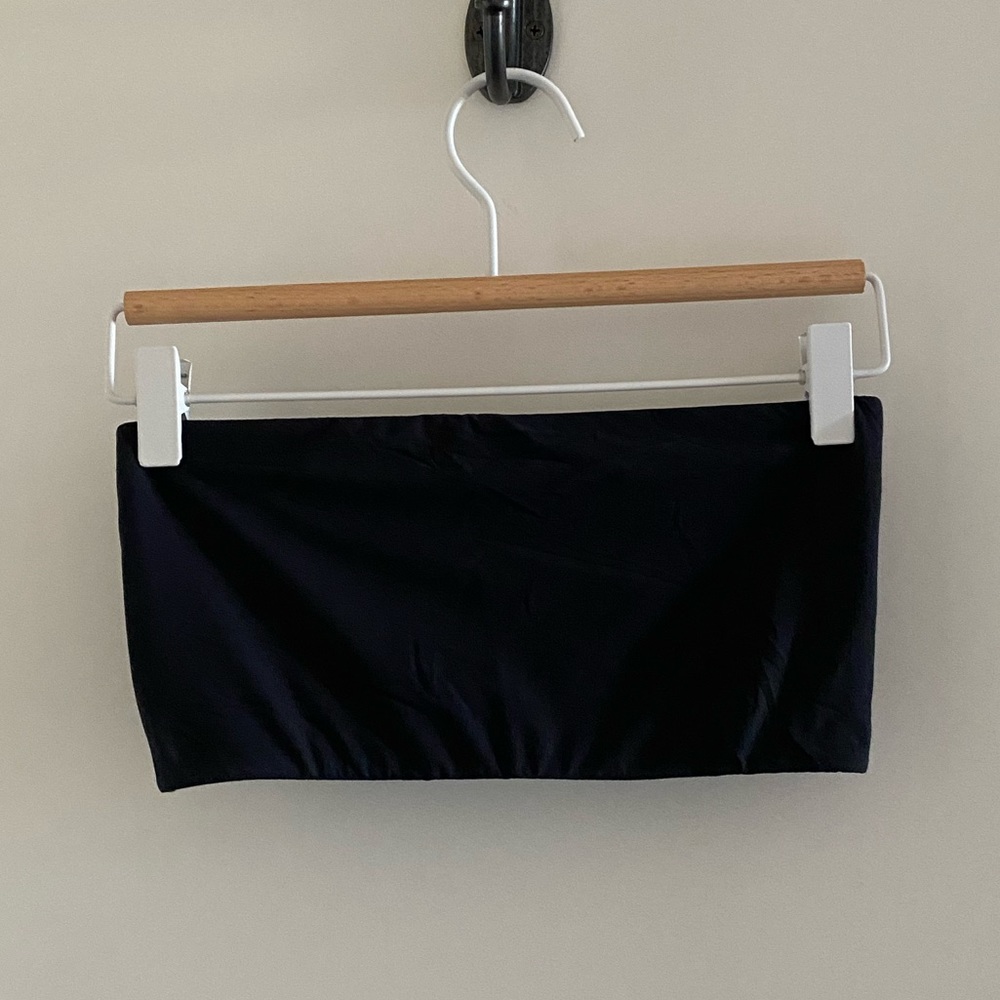 Skims Bandeau in Black